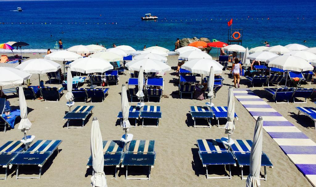 Holiday Rentals Taormina Exterior foto